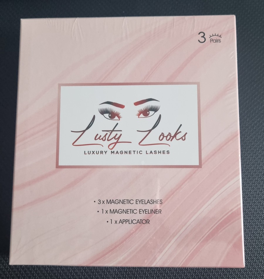 EYELASH FRONT.jpg